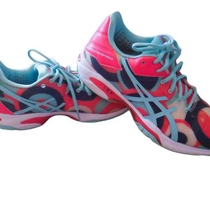 Skechers memory foam sneakers